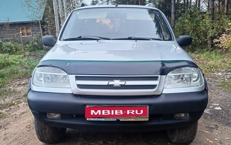 Chevrolet Niva I рестайлинг, 2004 год, 380 000 рублей, 2 фотография