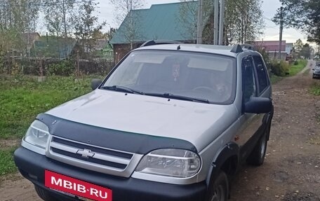 Chevrolet Niva I рестайлинг, 2004 год, 380 000 рублей, 3 фотография