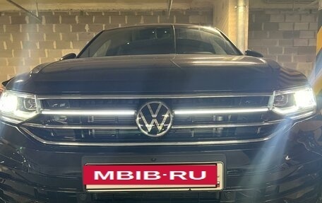 Volkswagen Tiguan II, 2022 год, 4 490 000 рублей, 39 фотография