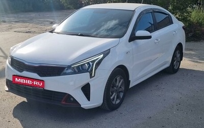 KIA Rio IV, 2021 год, 1 800 000 рублей, 1 фотография