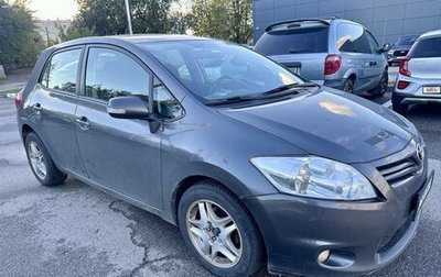 Toyota Auris II, 2011 год, 1 088 000 рублей, 1 фотография