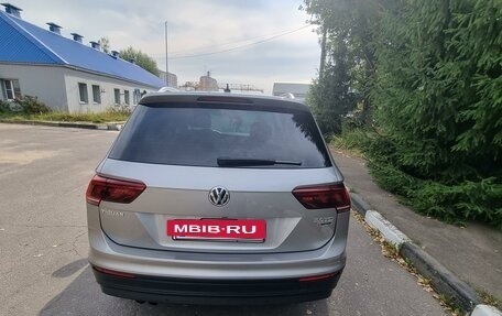 Volkswagen Tiguan II, 2017 год, 2 700 000 рублей, 3 фотография