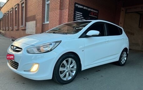 Hyundai Solaris II рестайлинг, 2011 год, 1 090 000 рублей, 1 фотография