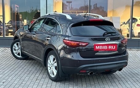 Infiniti QX70, 2014 год, 2 499 000 рублей, 4 фотография