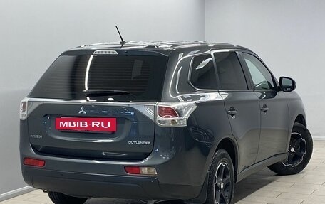 Mitsubishi Outlander III рестайлинг 3, 2014 год, 1 465 000 рублей, 4 фотография