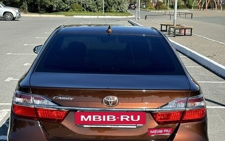 Toyota Camry, 2017 год, 2 350 000 рублей, 5 фотография