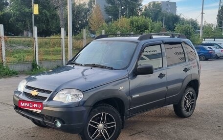 Chevrolet Niva I рестайлинг, 2011 год, 510 000 рублей, 4 фотография