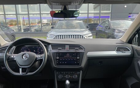 Volkswagen Tiguan II, 2017 год, 3 229 000 рублей, 17 фотография