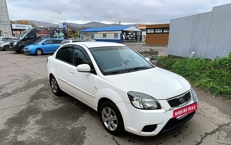 KIA Rio II, 2011 год, 550 000 рублей, 2 фотография