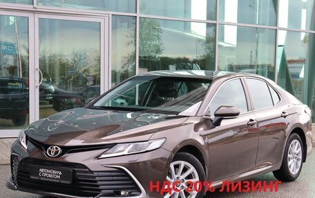 Toyota Camry, 2021 год, 3 730 000 рублей, 1 фотография