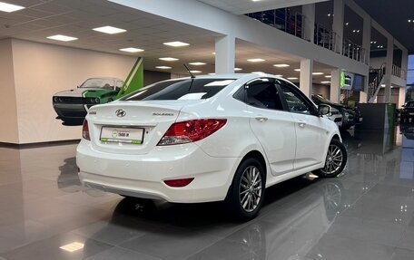 Hyundai Solaris II рестайлинг, 2011 год, 895 000 рублей, 2 фотография