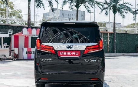 Toyota Alphard III, 2021 год, 7 990 000 рублей, 5 фотография