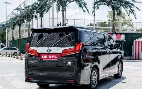 Toyota Alphard III, 2021 год, 7 990 000 рублей, 4 фотография