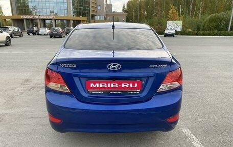 Hyundai Solaris II рестайлинг, 2011 год, 730 000 рублей, 5 фотография