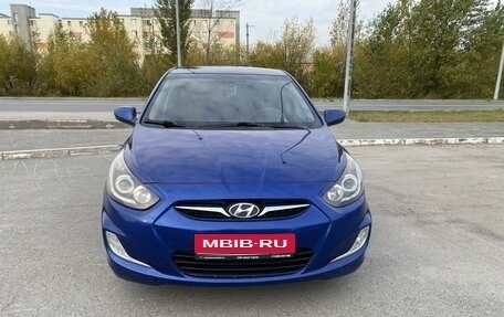 Hyundai Solaris II рестайлинг, 2011 год, 730 000 рублей, 8 фотография