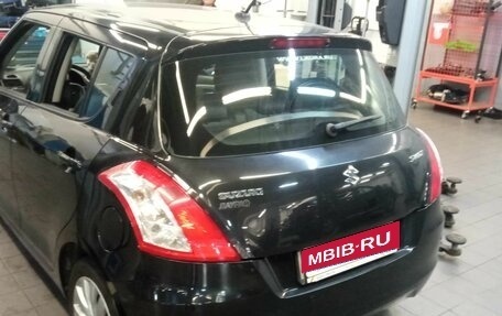 Suzuki Swift IV, 2011 год, 966 000 рублей, 3 фотография