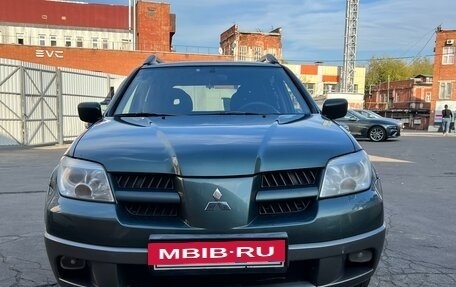 Mitsubishi Outlander III рестайлинг 3, 2005 год, 570 000 рублей, 3 фотография