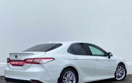 Toyota Camry, 2019 год, 3 190 500 рублей, 2 фотография