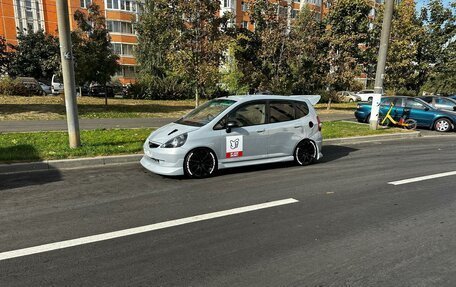 Honda Fit III, 2002 год, 700 000 рублей, 7 фотография