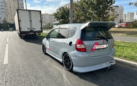 Honda Fit III, 2002 год, 700 000 рублей, 5 фотография