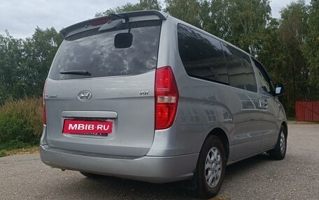 Hyundai Grand Starex Grand Starex I рестайлинг 2, 2016 год, 2 399 999 рублей, 4 фотография