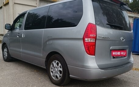 Hyundai Grand Starex Grand Starex I рестайлинг 2, 2016 год, 2 399 999 рублей, 5 фотография