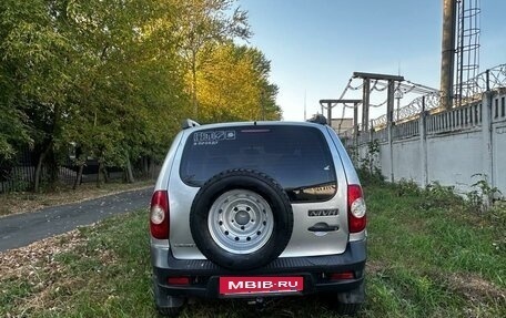 Chevrolet Niva I рестайлинг, 2009 год, 600 000 рублей, 5 фотография