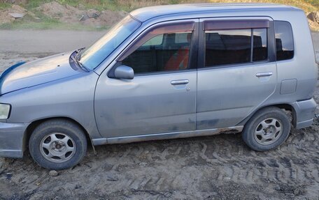 Nissan Cube II, 2000 год, 220 000 рублей, 2 фотография