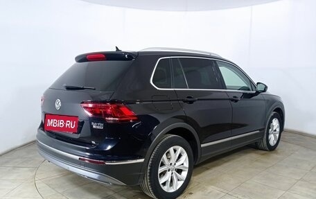 Volkswagen Tiguan II, 2017 год, 2 590 000 рублей, 5 фотография