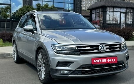 Volkswagen Tiguan II, 2017 год, 2 900 000 рублей, 3 фотография