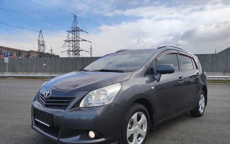 Toyota Verso I, 2012 год, 1 450 000 рублей, 1 фотография