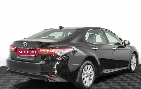 Toyota Camry, 2021 год, 3 570 000 рублей, 5 фотография