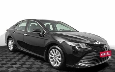 Toyota Camry, 2021 год, 3 570 000 рублей, 3 фотография