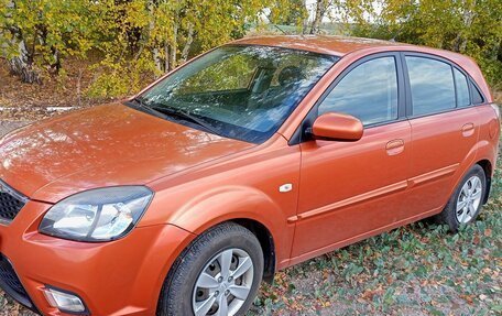 KIA Rio II, 2010 год, 800 000 рублей, 6 фотография