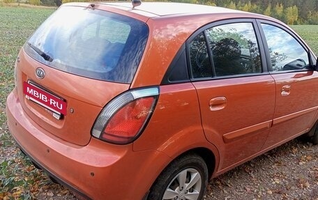 KIA Rio II, 2010 год, 800 000 рублей, 9 фотография