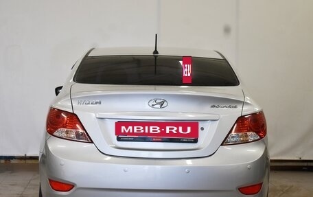 Hyundai Solaris II рестайлинг, 2013 год, 890 000 рублей, 4 фотография