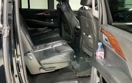 Cadillac Escalade IV, 2016 год, 7 000 000 рублей, 5 фотография