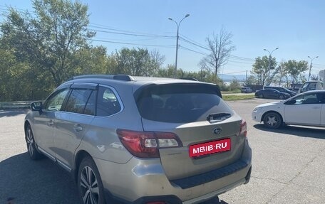 Subaru Outback IV рестайлинг, 2018 год, 2 700 000 рублей, 6 фотография