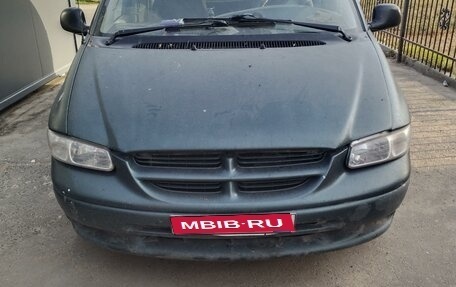 Dodge Caravan III, 2000 год, 310 000 рублей, 1 фотография