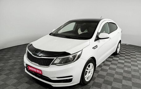 KIA Rio III рестайлинг, 2015 год, 988 000 рублей, 1 фотография