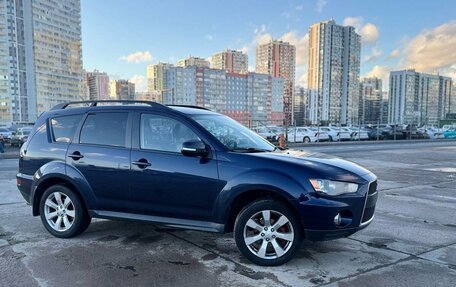 Mitsubishi Outlander III рестайлинг 3, 2010 год, 1 365 000 рублей, 2 фотография