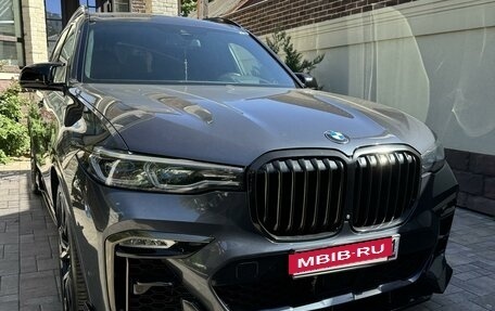 BMW X7, 2020 год, 9 350 000 рублей, 2 фотография