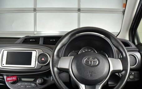 Toyota Vitz, 2013 год, 849 995 рублей, 10 фотография