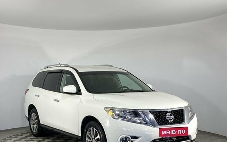 Nissan Pathfinder, 2016 год, 1 980 000 рублей, 2 фотография