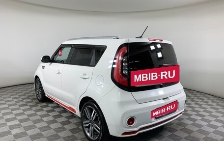 KIA Soul II рестайлинг, 2018 год, 1 530 000 рублей, 7 фотография