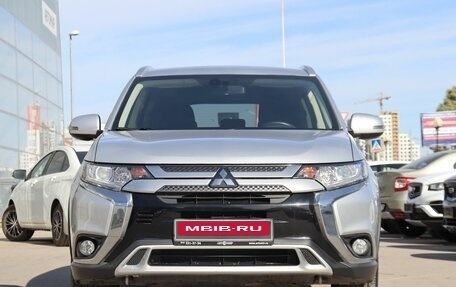 Mitsubishi Outlander III рестайлинг 3, 2019 год, 2 650 000 рублей, 2 фотография