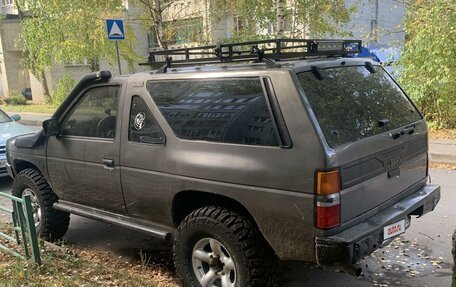 Nissan Terrano II рестайлинг, 1992 год, 360 000 рублей, 4 фотография