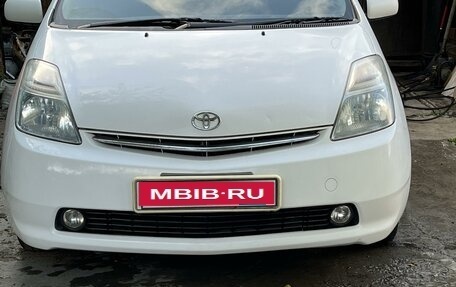 Toyota Prius, 2011 год, 750 000 рублей, 1 фотография