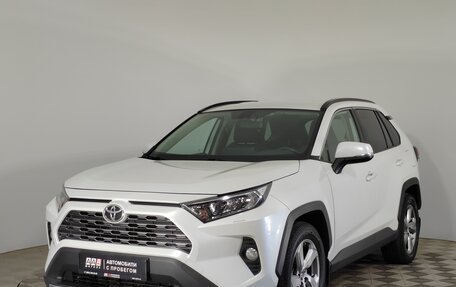 Toyota RAV4, 2020 год, 2 999 000 рублей, 1 фотография