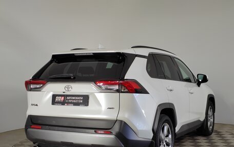 Toyota RAV4, 2020 год, 2 999 000 рублей, 5 фотография